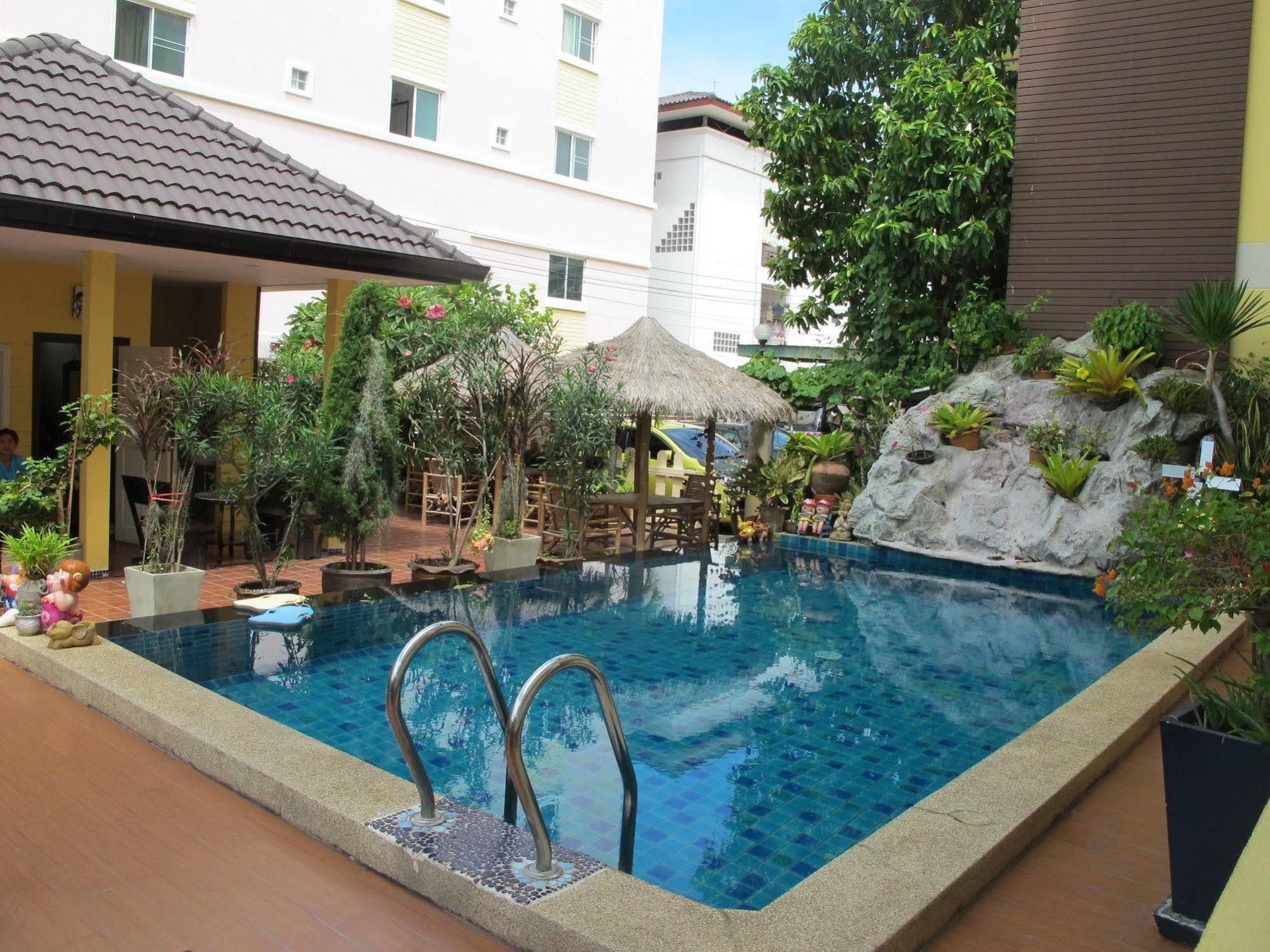 Pius Place Pattaya Exteriér fotografie